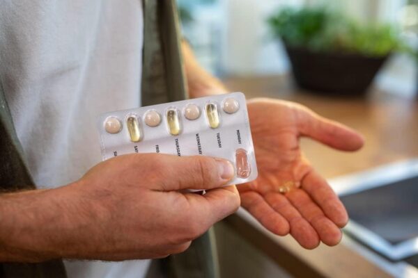 Möller ® | Total | Komplette tägliche Ergänzung | Nordic Omega-3 Nahrungsergänzungsmittel mit EPA und DHA | Mit Vitaminen und Mineralstoffen | Ginseng, Weißdorn und Goldene Wurzel | 56 Kapseln – Bild 5