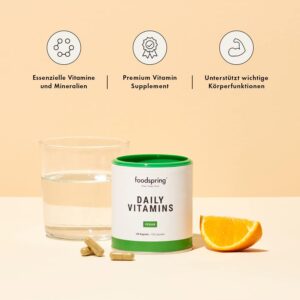foodspring Daily Vitamins, 100 Kapseln, Hochwertiges Multivtamin-Ergänzungsmittel, das den täglichen Bedarf an Vitamin D, C, B12 deckt