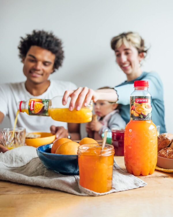 granini Trinkgenuss Multivitamin 50% (6 x 1l), mindestes 50% Frucht, Mehrfruchtsaft, vegan, natürlich, mit Pfand – Bild 4