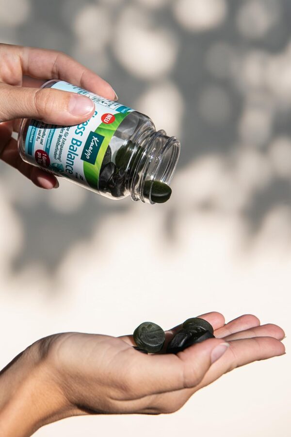 Kneipp Stress Balance Gummies - Mit Ashwaganda und Vitaminen B6 & B12- Kirsch-Geschmack - vegan - 30 Stück – Bild 7